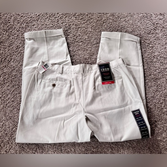 NEW Izod Heritage Chino Khaki Pants Mens 40X30 Double Pleated Cuffed Beige NEW - Picture 1 of 6